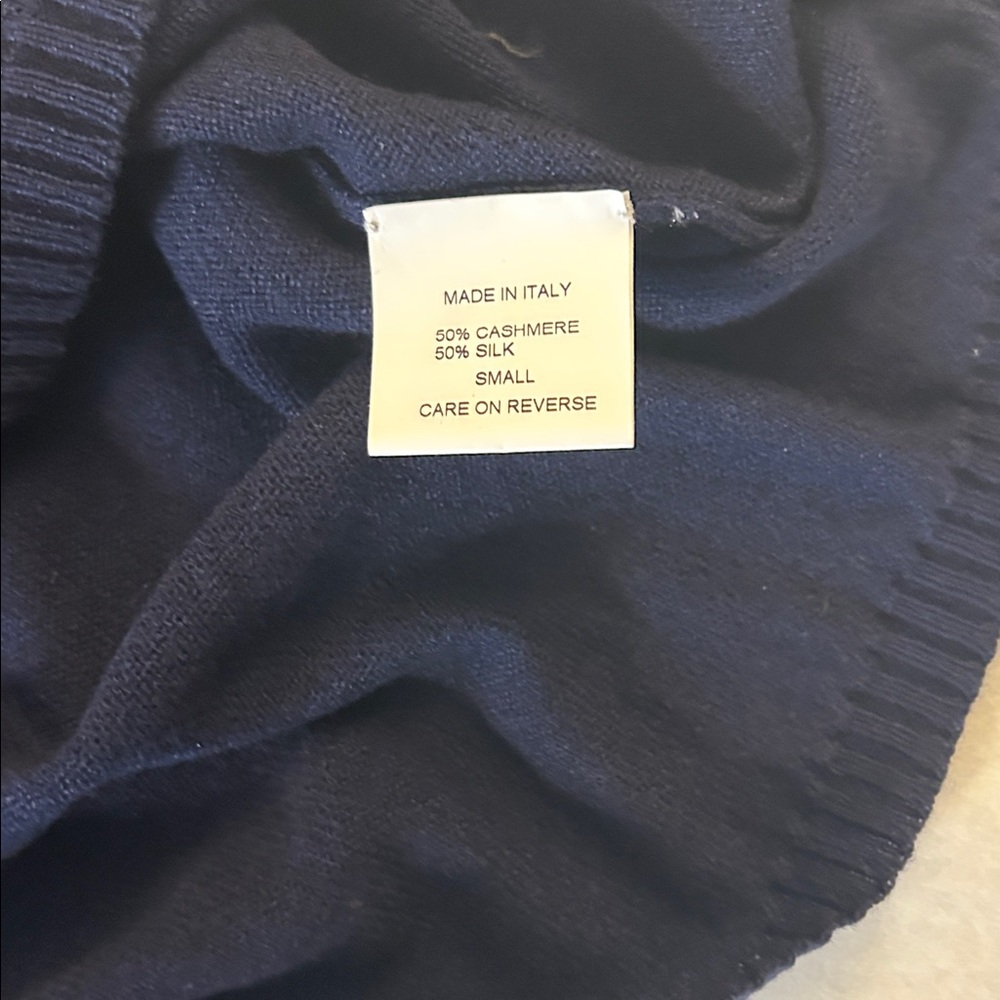 Bill Blass Navy Knit Pullover Sweater Set - Picture 15 of 16
